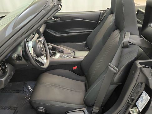 Used 2024 MAZDA MX-5 Miata Sport RWD image 11