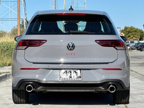 New 2026 Volkswagen GTI SE FWD image 5