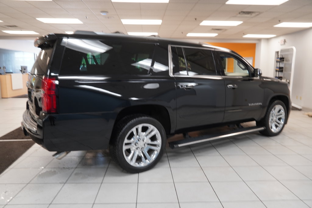 Used 2020 Chevrolet Suburban Premier w/ Premier Plus Edition AWD/4WD image 15