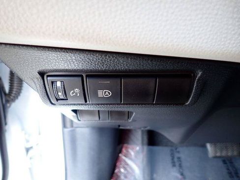 Certified 2023 Toyota Corolla Cross LE w/ Moonroof Package AWD/4WD image 23
