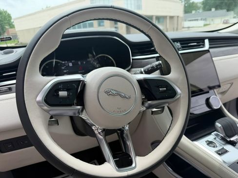 Used 2023 Jaguar F-PACE S AWD/4WD image 30