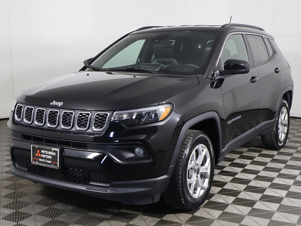Used 2026 Jeep Compass Latitude AWD/4WD image 7