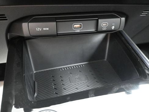 New 2026 Kia Niro Wind w/ Wind Preserve Package FWD image 21