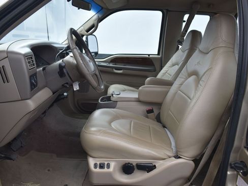 Used 2000 Ford F250 Lariat image 8