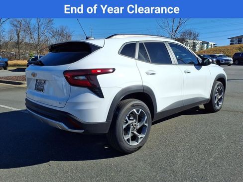 New 2025 Chevrolet Trax LT w/ Driver Confidence Package image 26