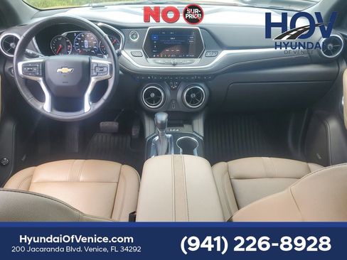 Used 2019 Chevrolet Blazer Premier w/ Sun and Wheels Package FWD image 17