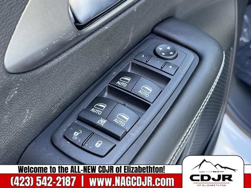 New 2026 Chrysler Pacifica Select image 21