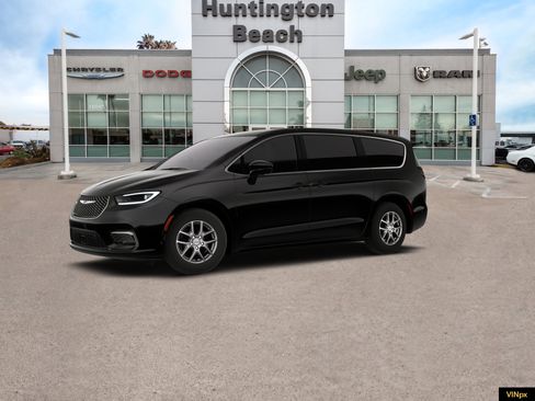 New 2026 Chrysler Pacifica Select FWD image 2
