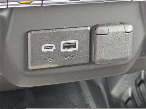 New 2026 Chevrolet Silverado 1500 W/T w/ WT Value Package AWD/4WD image 24