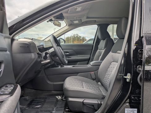 New 2026 Nissan Kicks SV w/ SV Premium Package image 12