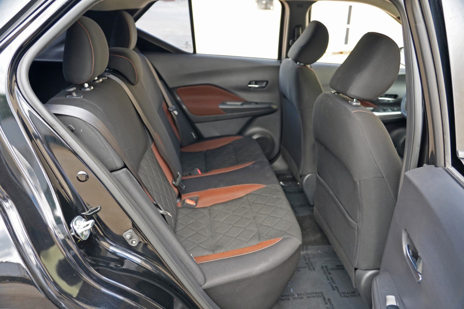 Used 2020 Nissan Kicks SR FWD image 31