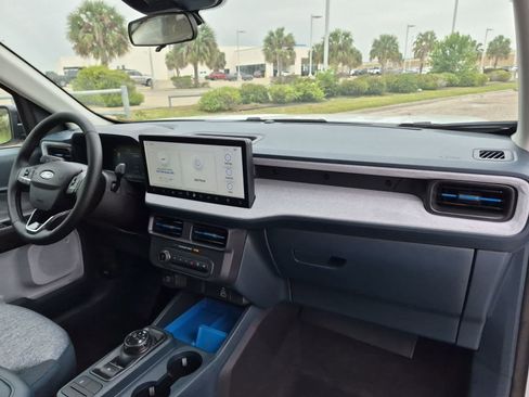 New 2026 Ford Maverick XLT w/ XLT Luxury Package FWD image 27
