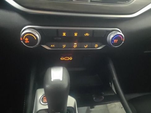 Used 2023 Nissan Altima 2.5 SV FWD image 21