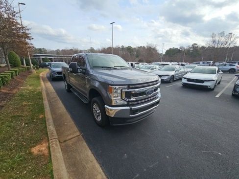 Used 2021 Ford F250 XLT w/ Snow Plow Prep Package image 8