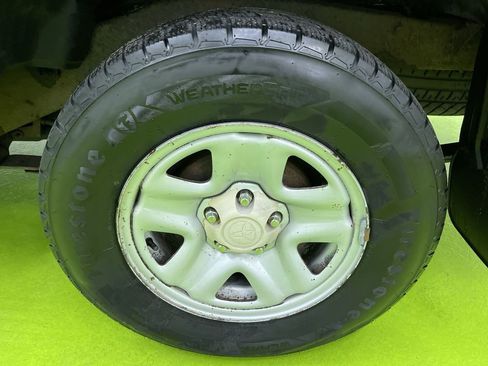 Used 2002 Toyota Tacoma 2WD Regular Cab image 15