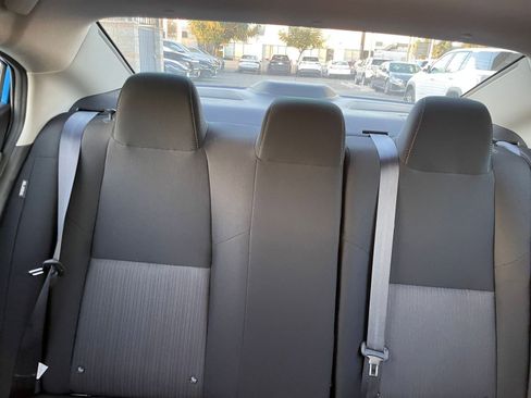 Used 2025 Nissan Sentra SV image 33