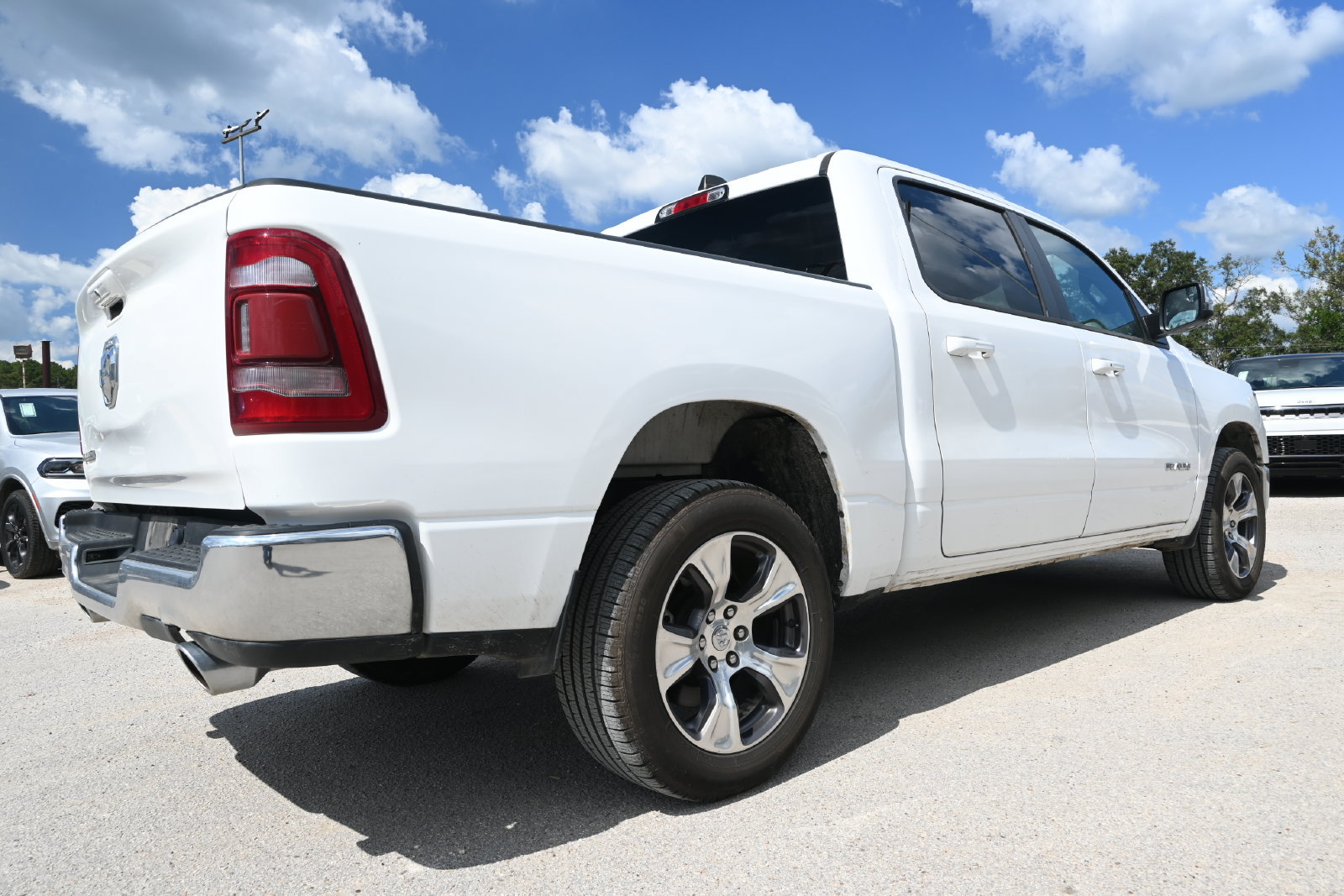 Used 2024 RAM 1500 Laramie RWD image 2