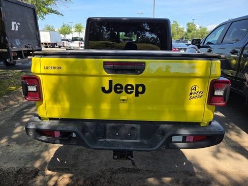 Used 2024 Jeep Gladiator Sport AWD/4WD image 5