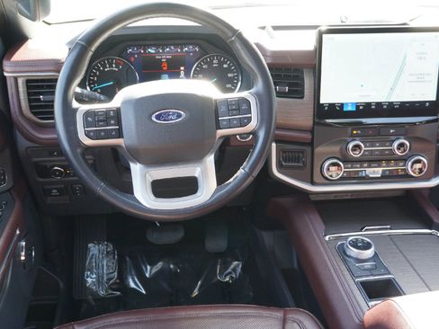 Used 2024 Ford Expedition Max Limited image 23