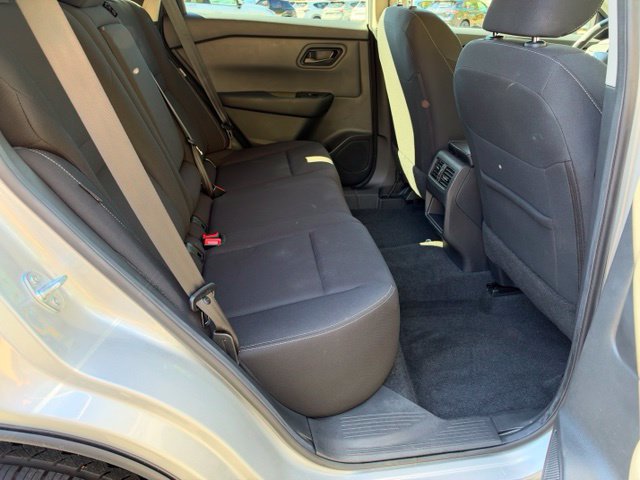 Used 2025 Nissan Rogue S AWD/4WD image 13