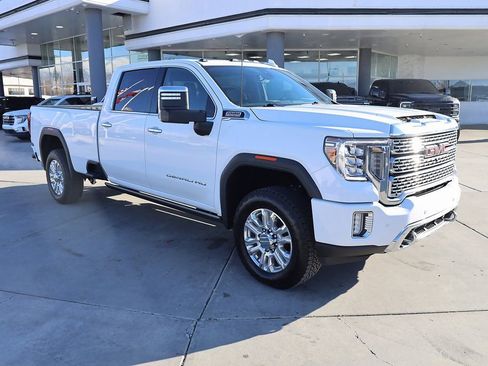 Used 2021 GMC Sierra 3500 Denali w/ Denali Ultimate Package AWD/4WD image 8