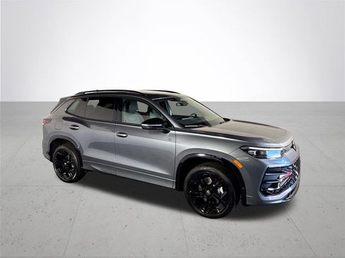 New 2026 Volkswagen Tiguan SE R-Line AWD/4WD image 4