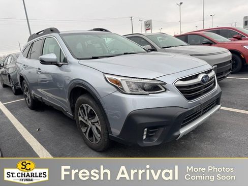 Used 2020 Subaru Outback Limited image 1