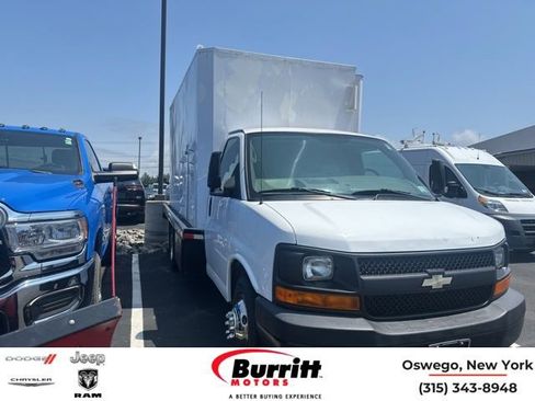 Used 2008 Chevrolet Express 3500 image 1