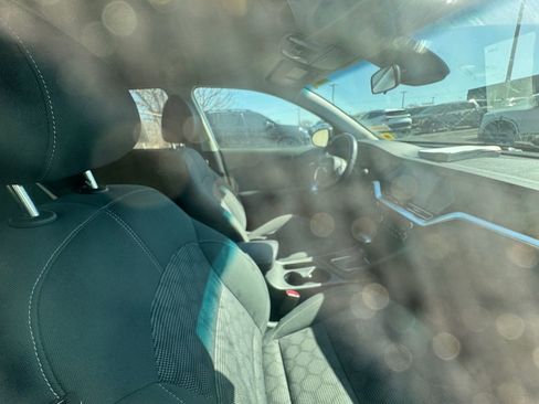 Certified 2022 Kia Niro LXS image 3