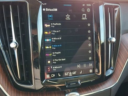 Used 2024 Volvo XC60 B5 Plus w/ Protection Package Premier image 23