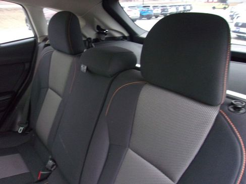 Used 2021 Subaru Crosstrek 2.0i Premium image 13