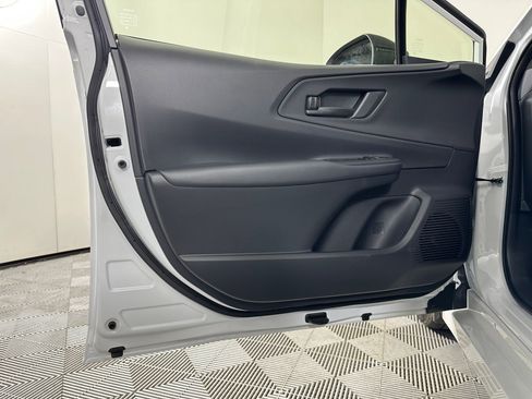 New 2026 Toyota Prius SE image 23