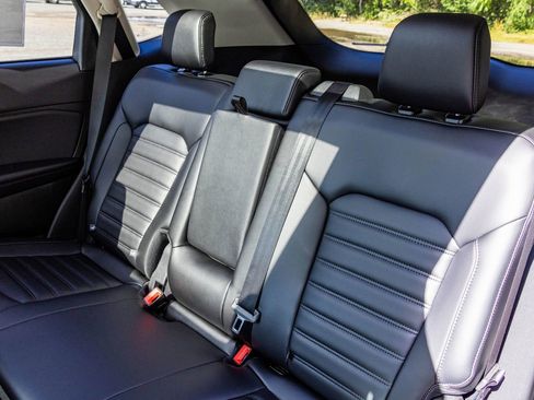 New 2024 Ford Edge SEL w/ Convenience Package image 28