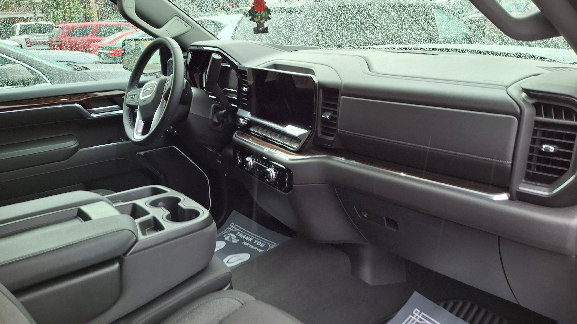Used 2024 GMC Sierra 1500 Elevation AWD/4WD image 11