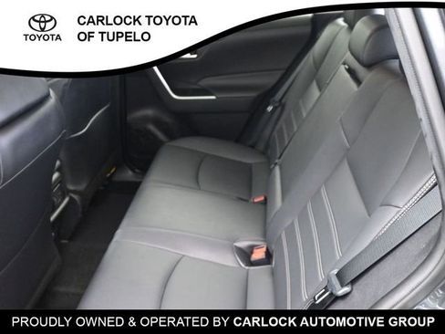 Used 2021 Toyota RAV4 XLE Premium image 22