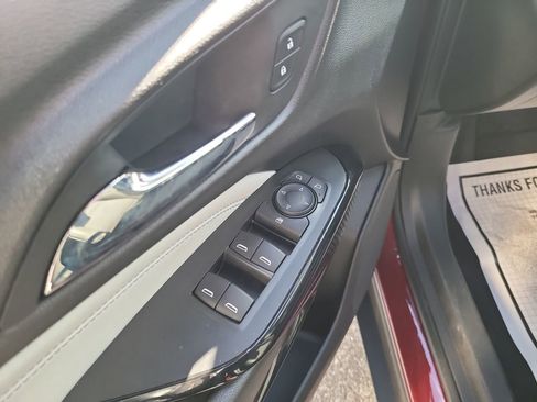 Used 2025 Chevrolet Trax LT w/ LT Convenience Package image 11