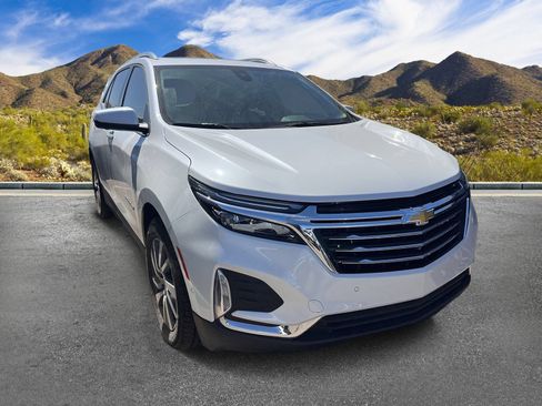Used 2023 Chevrolet Equinox Premier FWD image 3