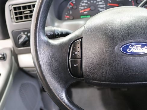 Used 2003 Ford F250 XLT image 83
