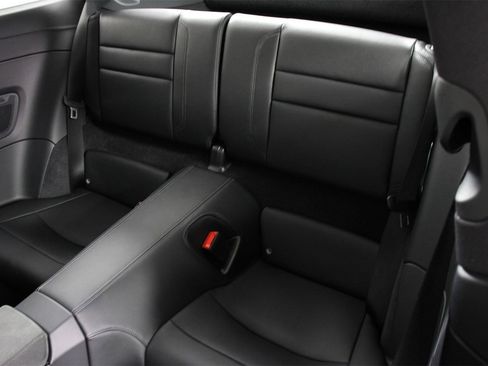 Used 2024 Porsche 911 Carrera GTS image 32