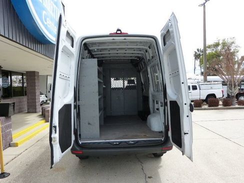 Used 2021 Mercedes-Benz Sprinter 1500 w/ Driver Convenience Package image 13