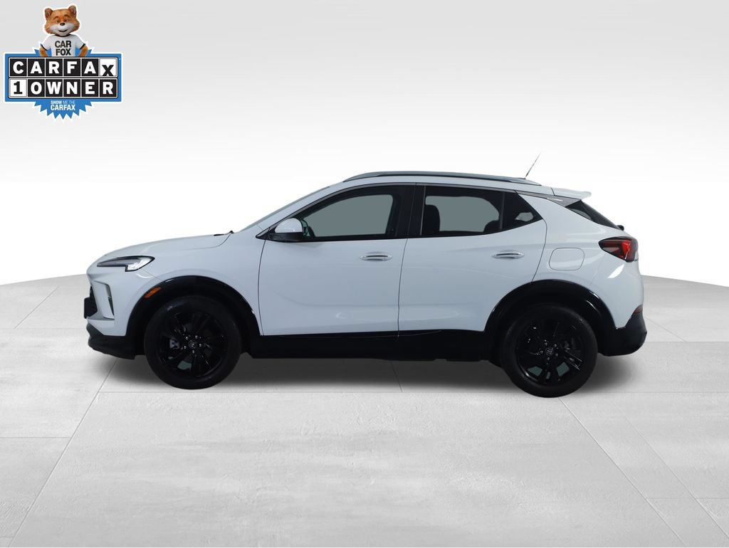 Used 2024 Buick Encore GX Sport Touring FWD image 9