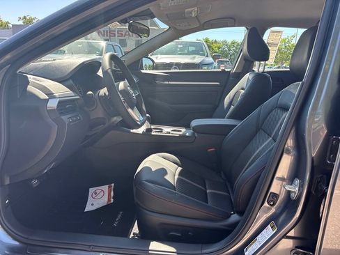 New 2026 Nissan Altima 2.5 SR FWD image 13