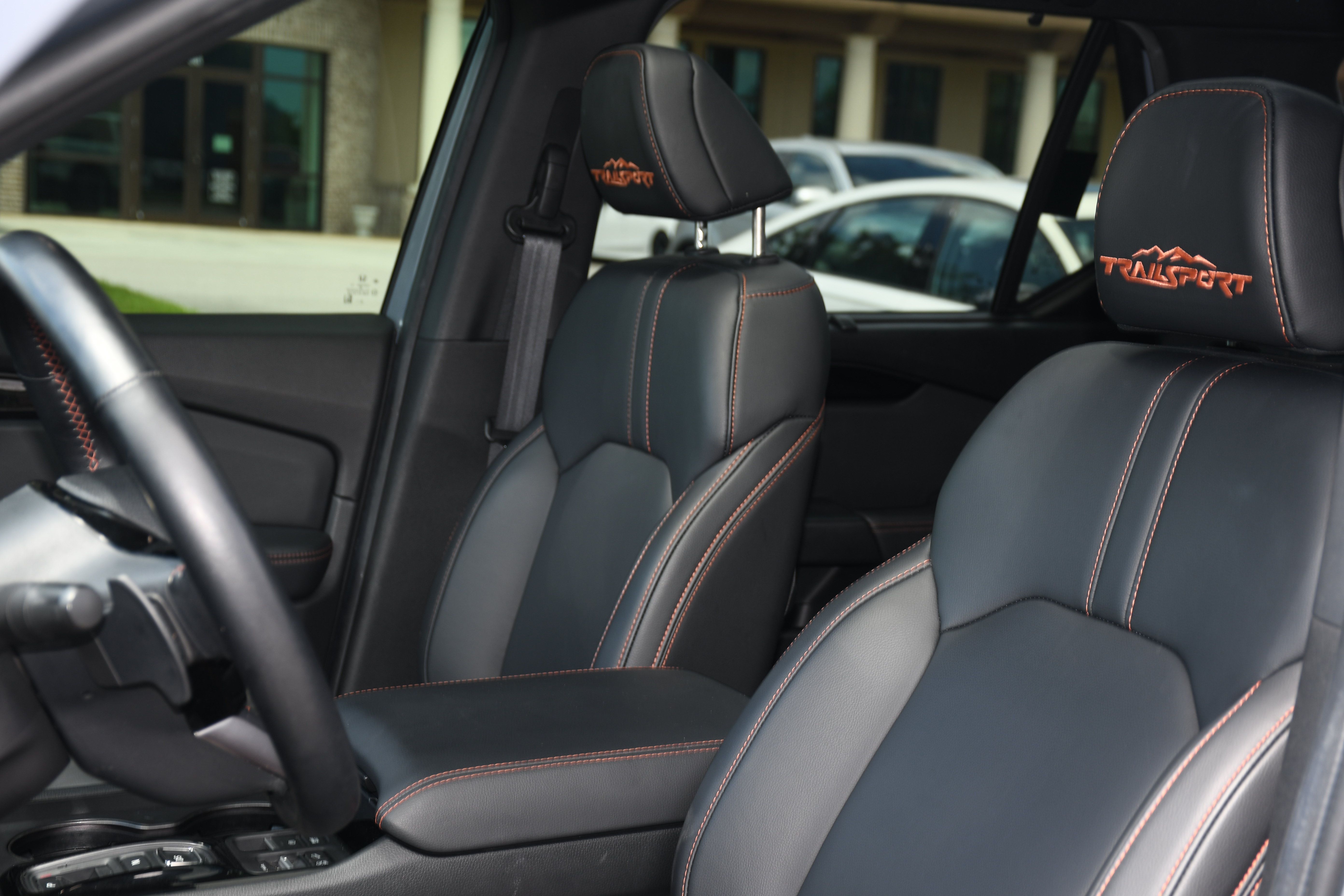 Used 2025 Honda Pilot TrailSport image 15