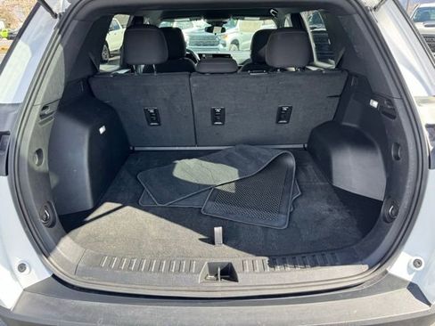 Certified 2025 Chevrolet Equinox LT image 11