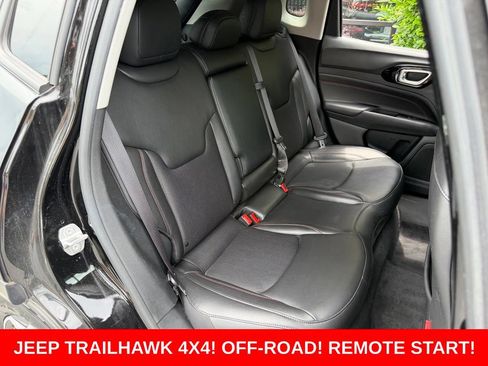 Used 2022 Jeep Compass Trailhawk w/ Trailhawk Convenience Group AWD/4WD image 39