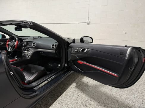 Used 2016 Mercedes-Benz SL 550 w/ Mille Miglia Edition image 58
