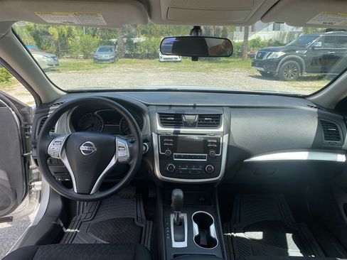 Used 2017 Nissan Altima 2.5 S w/ Power Driver Seat Package FWD image 17