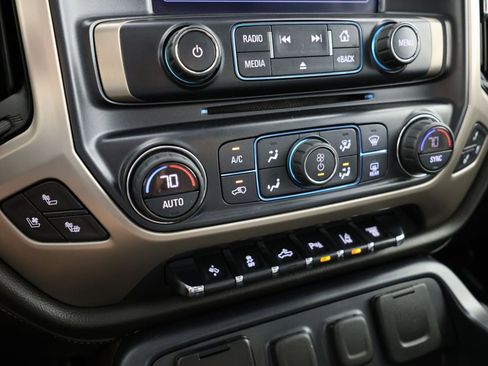 Used 2017 GMC Sierra 3500 Denali w/ Duramax Plus Package image 26