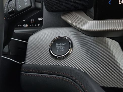 New 2026 Ford Explorer Active RWD image 13