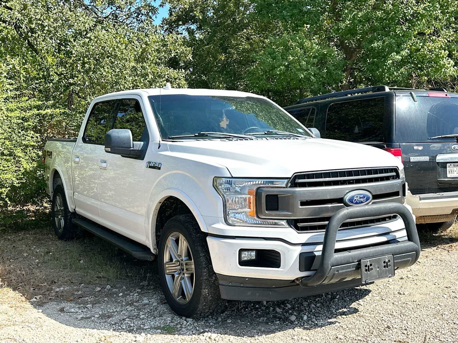 Used 2018 Ford F150 XLT w/ Equipment Group 302A Luxury AWD/4WD image 2